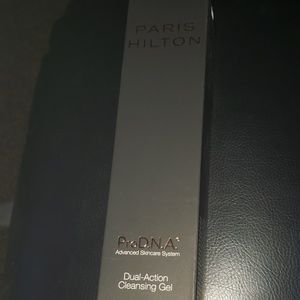 Paris Hilton Pro D.N.A Dual-Action Cleansing Gel